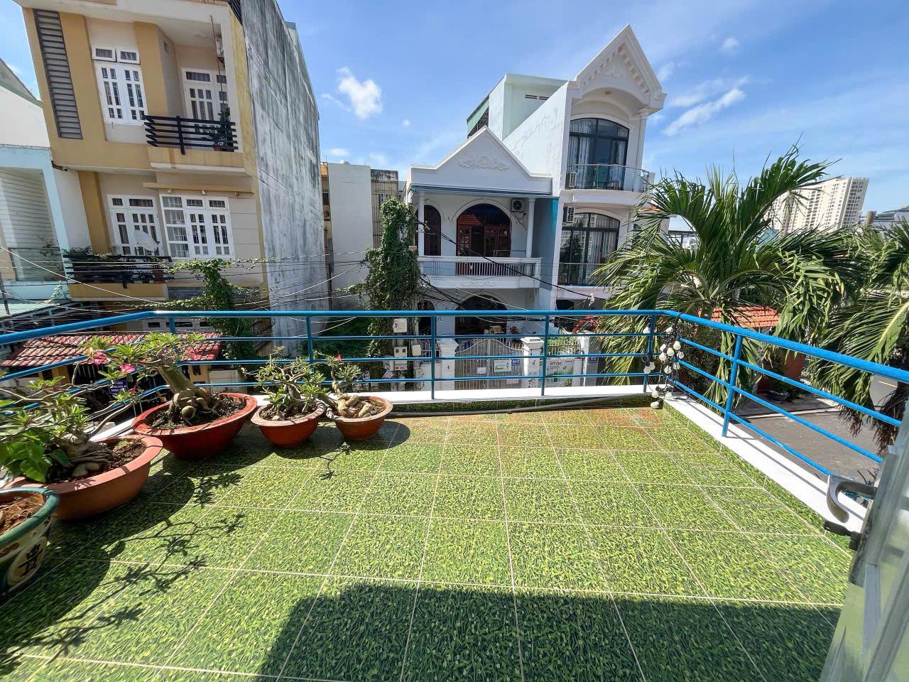 Phòng Gia Đình Tiêu Chuẩn - Bin Hotel — ảnh 4