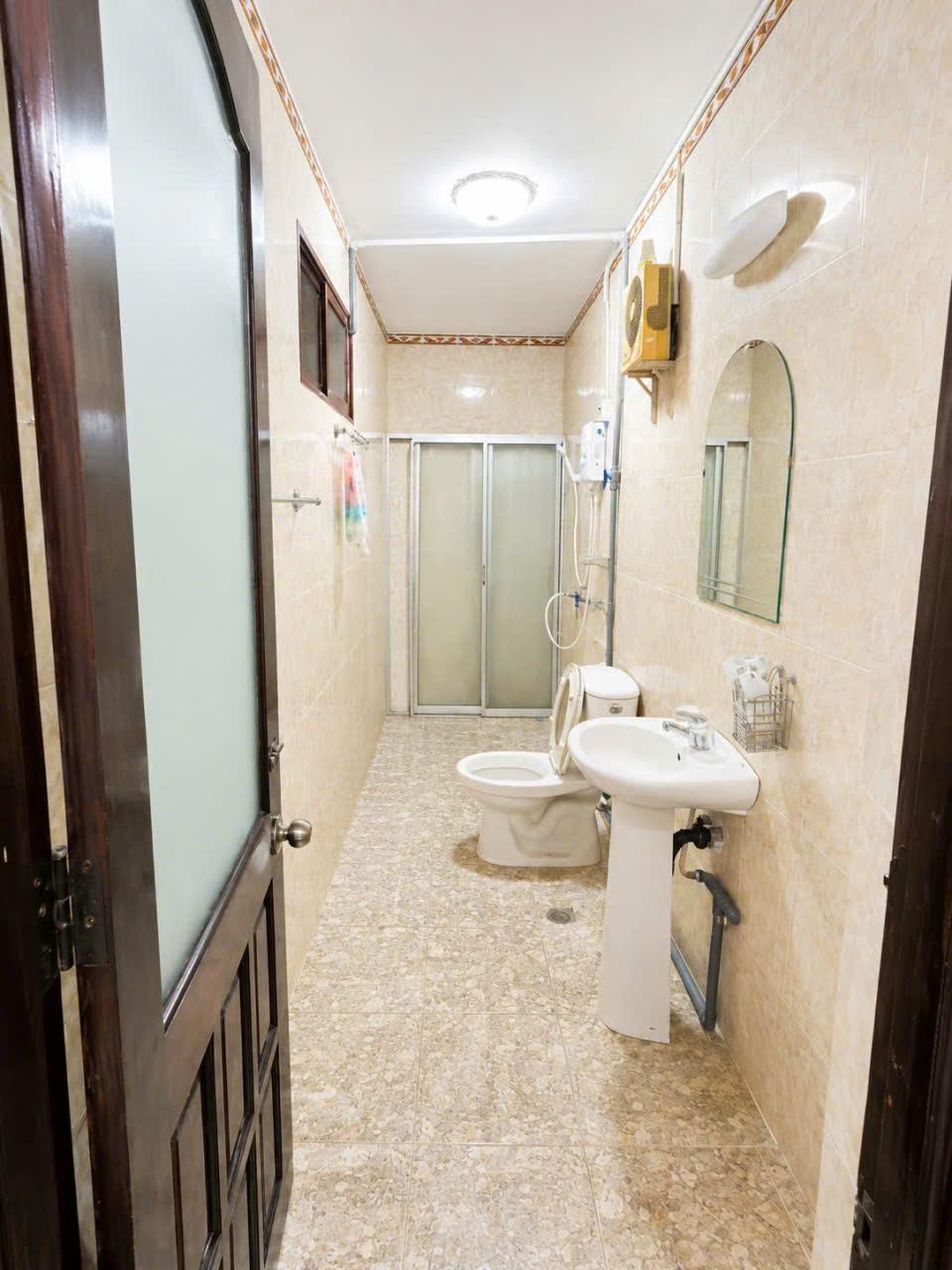 Phòng Tiêu Chuẩn 4 Người - Bin Hotel Phan Văn Trị — ảnh 4